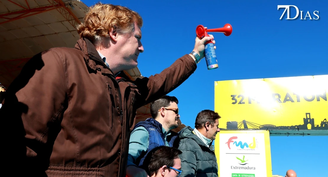 Galería de imágenes y vídeo de la 32 Maratón y 10 Medio Maratón 'Ciudad de Badajoz'