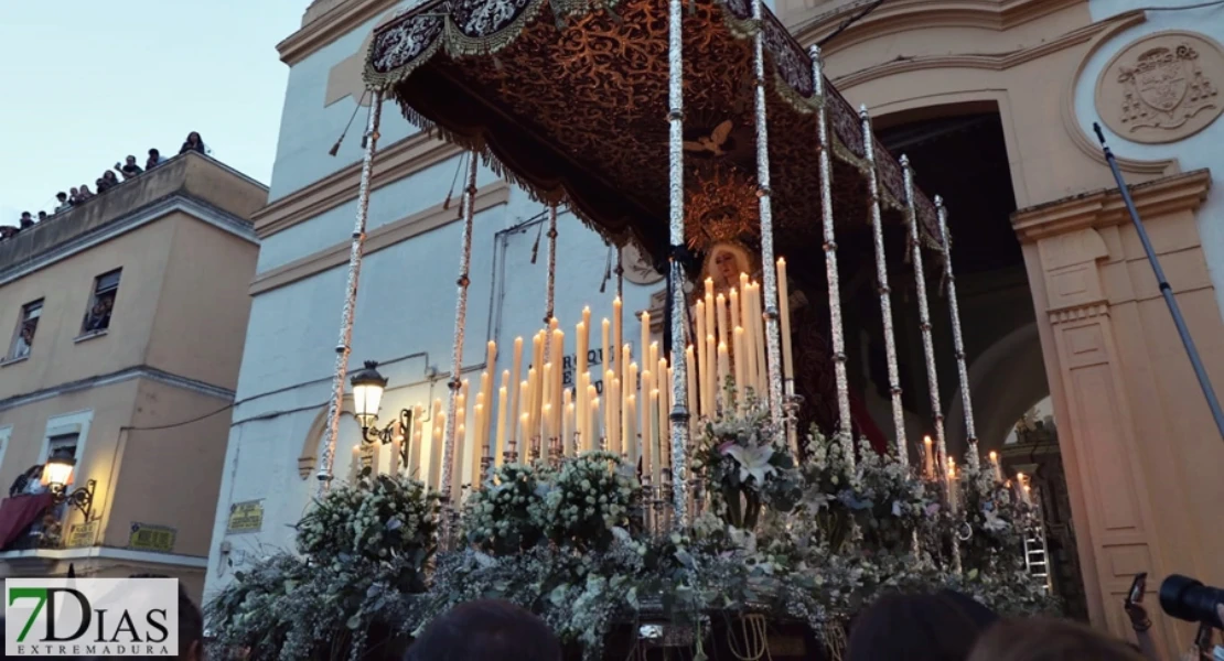 Esta visita guiada recorrerá dos iglesias clave de la Semana Santa de Badajoz