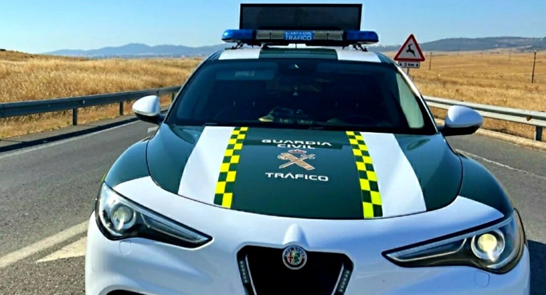 Dos personas quedan atrapadas tras accidentarse en la provincia de Cáceres