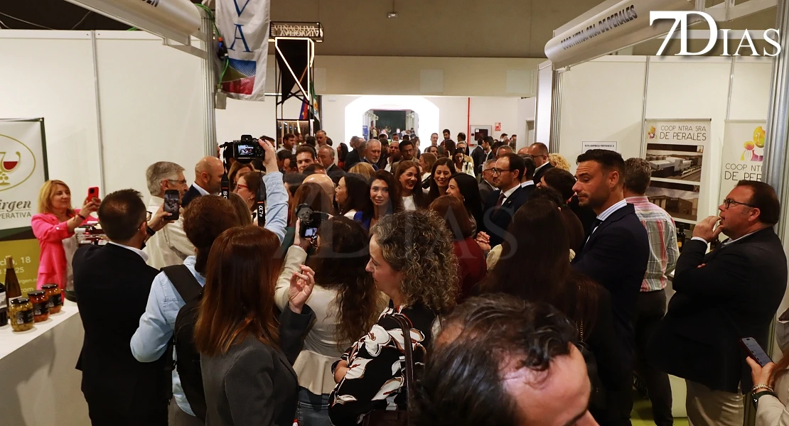 VINAC celebra una nueva edición en Almendralejo: lo mejor del vino, la aceituna y el cava