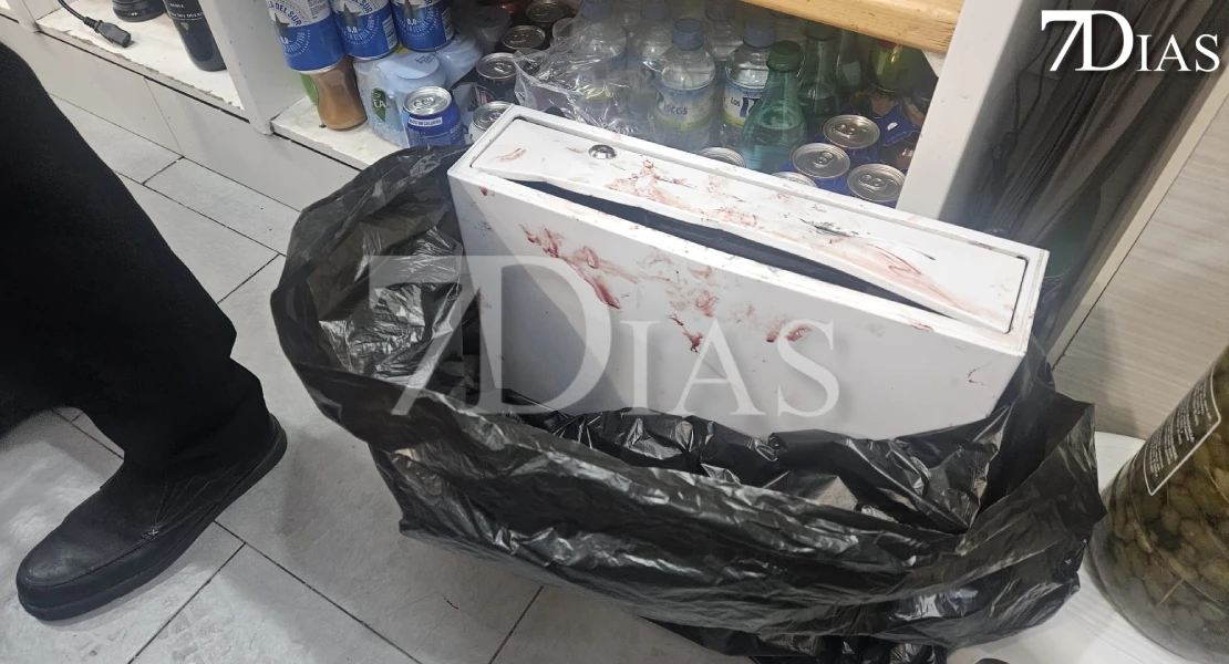 Entra a robar en el bar Tristana de Badajoz y termina herido