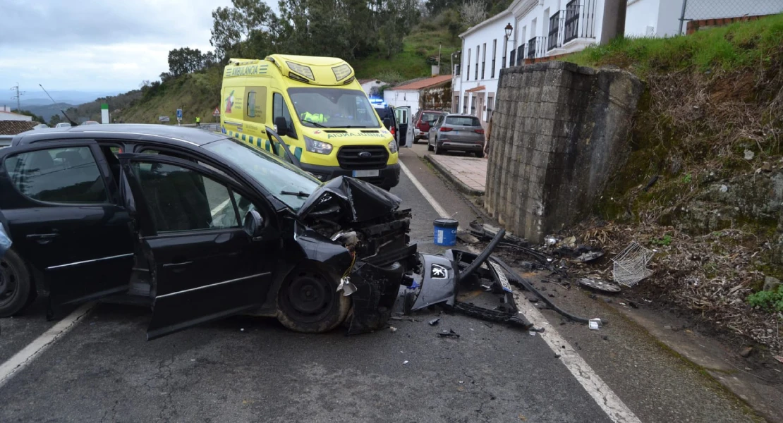 Tres heridos, dos de ellos graves, tras un accidente en la N-435 a su paso por Extremadura