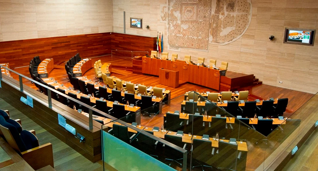 Semana decisiva para la estabilidad política de Extremadura