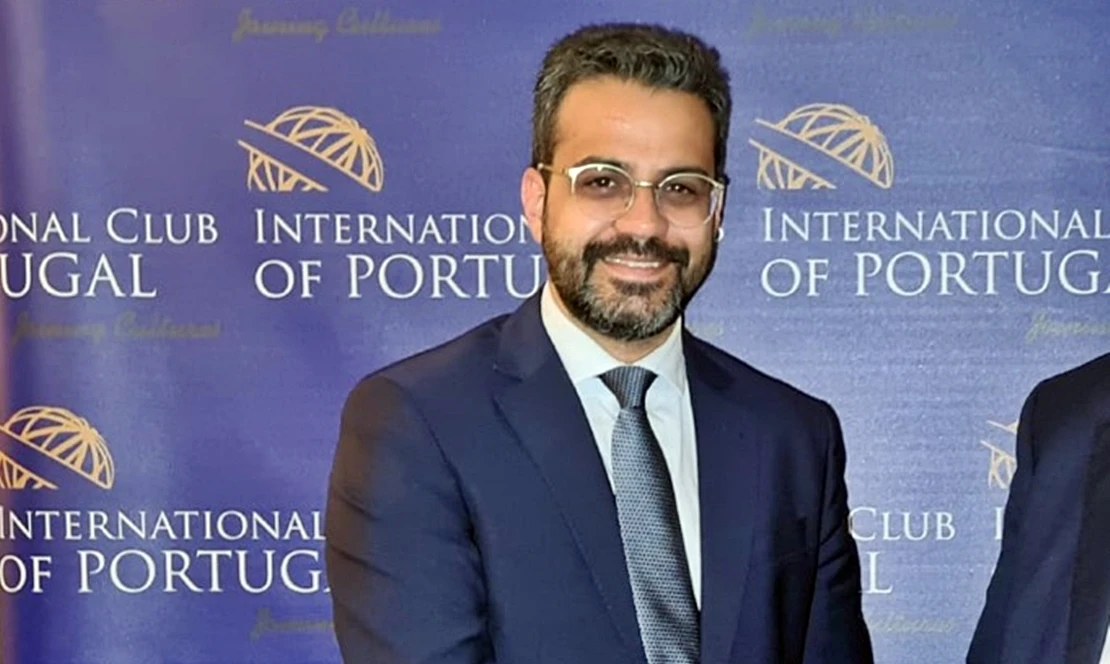 El alcalde de Olivenza presenta su precandidatura a la Secretaría General del PSOE