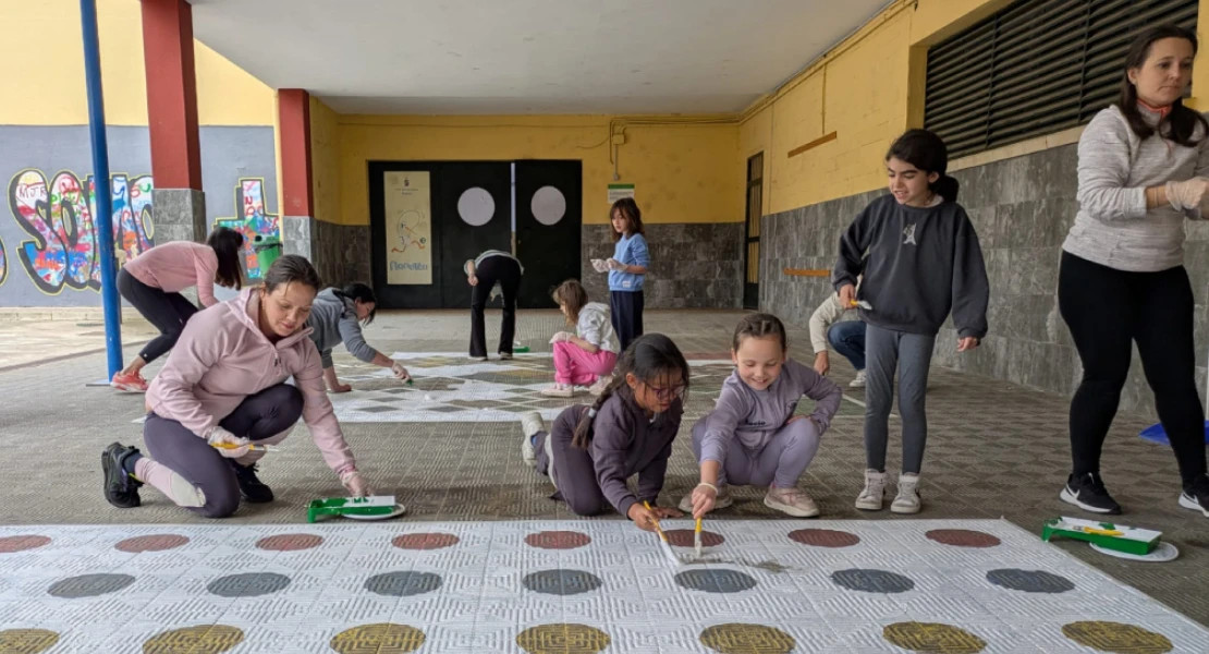Padres, alumnos y profesores transforman el CEIP San Fernando con una ...