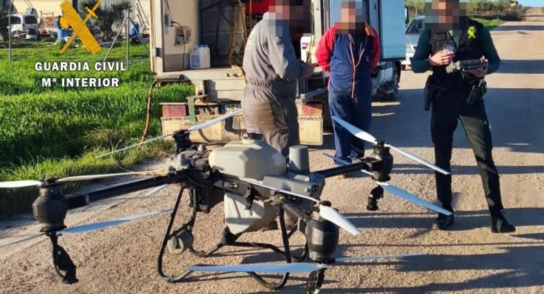 Sorprenden a un piloto sobrevolando un dron en zona restringida del Hospital de Don Benito-Villanueva