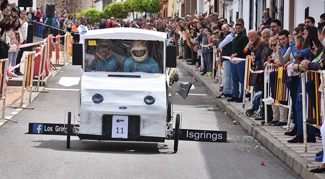 La Garrovilla te invita a vivir su tradicional carrera de los Autos Locos