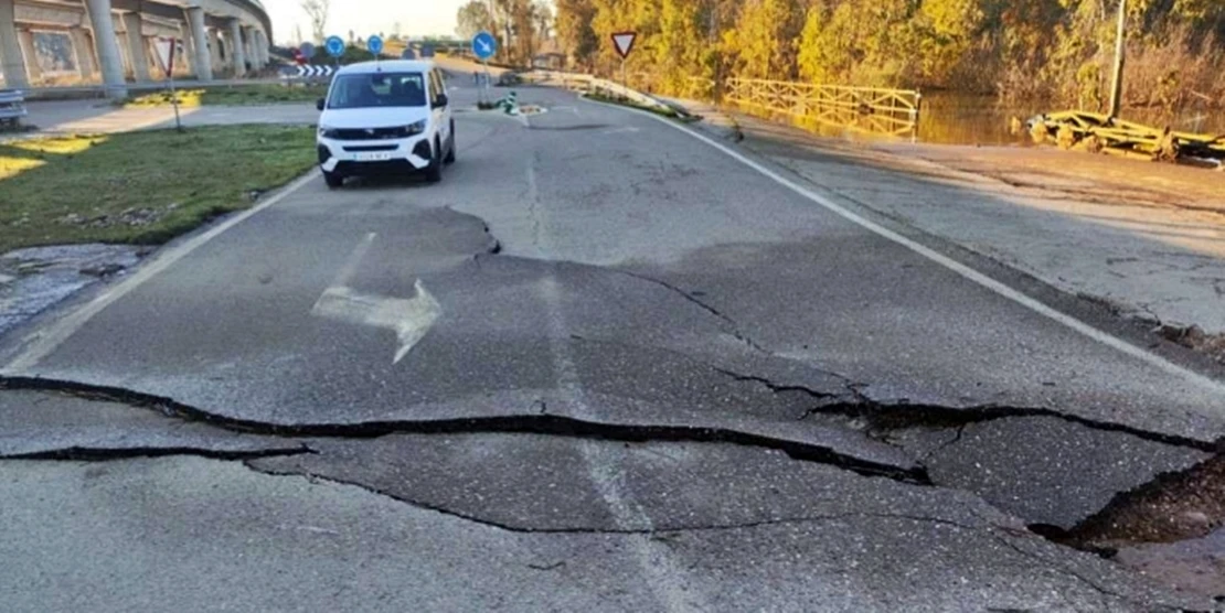 Obras de emergencia en la EX – 106