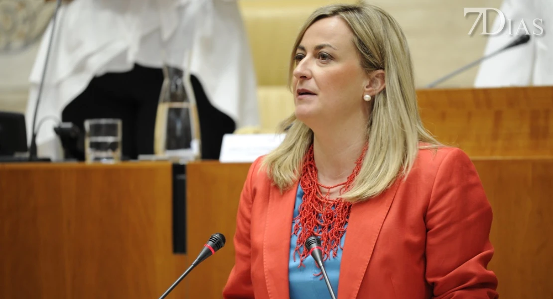 Blanca Martín pide al PSOE centrarse en Extremadura y no "en el ombligo de algunos"