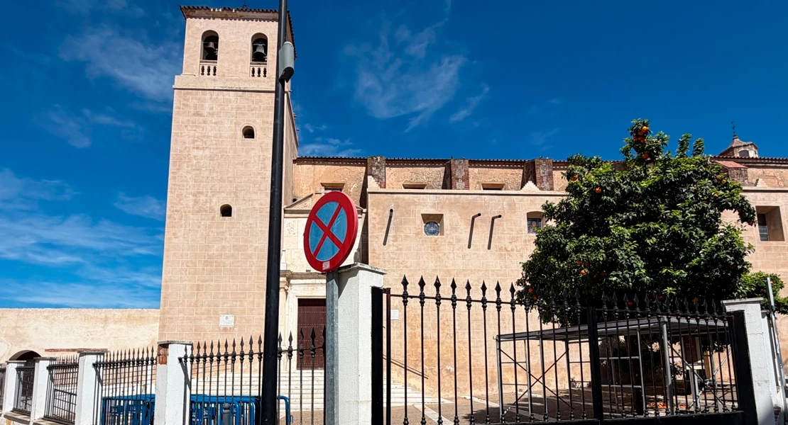 El PSOE de Badajoz insiste: la plaza de San Agustín sigue sin ser totalmente pública