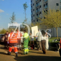 Un ciclista hospitalizado tras chocar contra una furgoneta en Badajoz