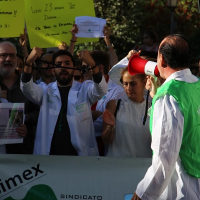 García Espada exige una solución a la huelga de médicos o la ministra "debería dar un paso al lado"