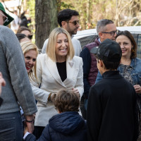 Guardiola participa en la marcha del 8M en Cáceres