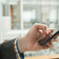 Si eres cliente de este banco, desconfía de los mensajes: alertan de una nueva estafa