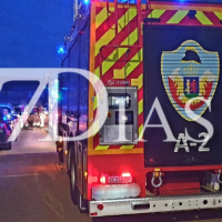 Un incendio en el hueco de un ascensor moviliza un amplio dispositivo en Badajoz