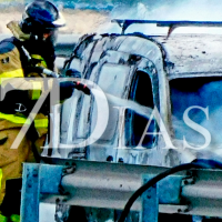 Un coche arde en plena marcha en la A-5 a la altura de Badajoz