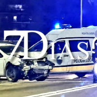 Un accidente de tráfico provoca retenciones en el Puente de la Universidad