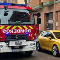 Un incendio de vivienda deja dos heridos en Badajoz