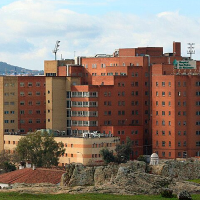 Debate en el Hospital San Pedro de Cáceres: ¿pueden entrar los hermanos tras un parto?