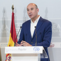 "Con María Guardiola la economía extremeña está al alza"