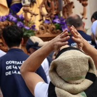 La Semana Santa de Badajoz y Cáceres contará con servicios de fisioterapia para costaleros y costaleras