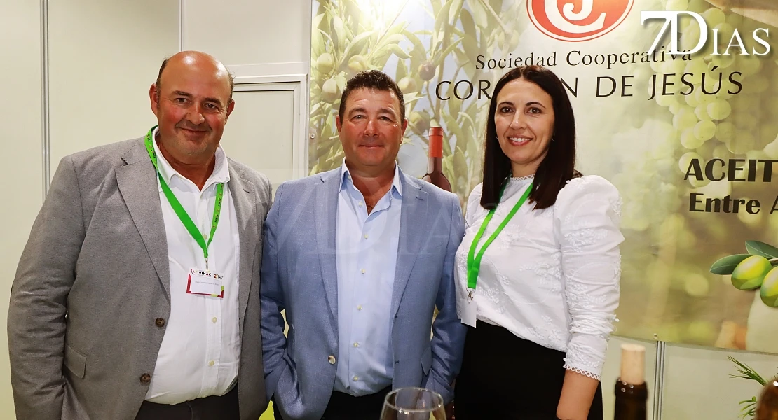 VINAC celebra una nueva edición en Almendralejo: lo mejor del vino, la aceituna y el cava