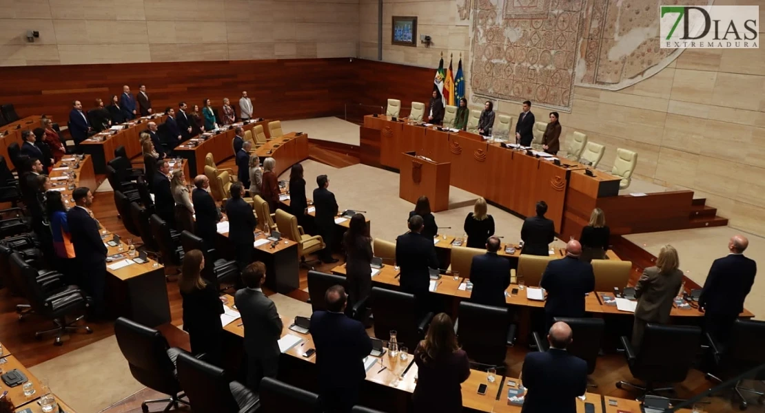 Guardiola vuelve a caer, pero VOX no cierra la puerta