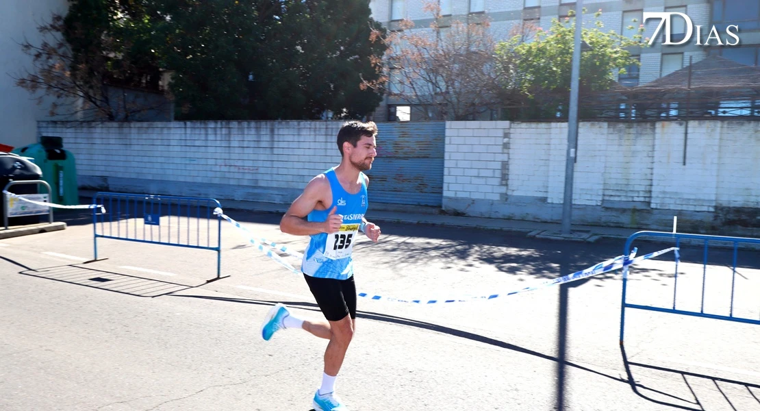 Galería de imágenes y vídeo de la 32 Maratón y 10 Medio Maratón 'Ciudad de Badajoz'