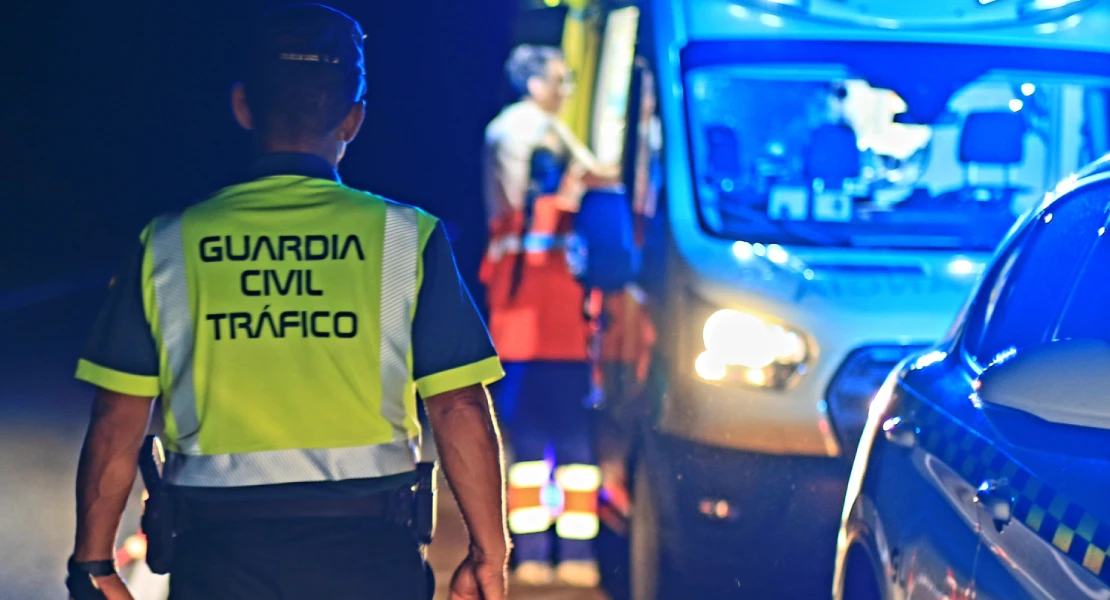 Herido tras una colisión coche-moto en la provincia de Badajoz
