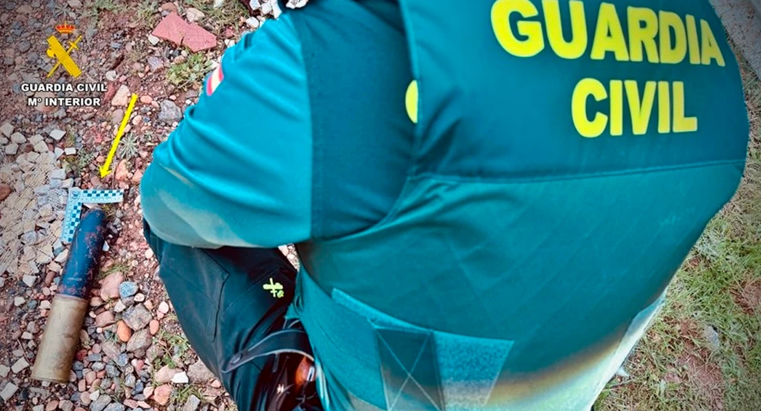 La Guardia Civil desactiva un proyectil de artillería de la Guerra Civil hallado en Extremadura