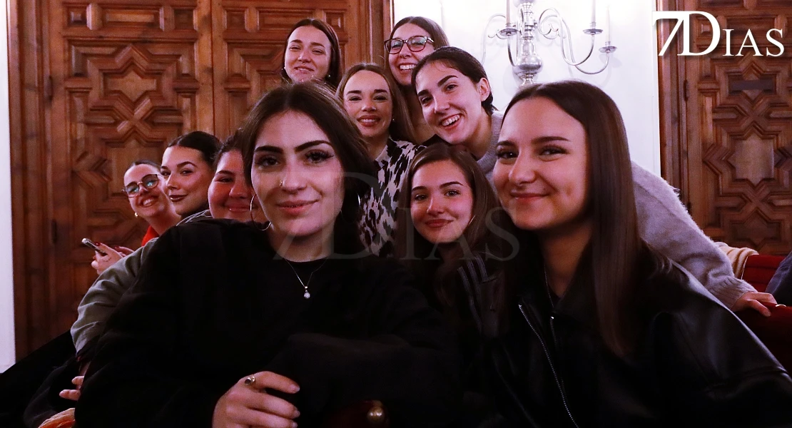 Jóvenes cacereños participan en las actividades del 8M: "Somos la voz del futuro"