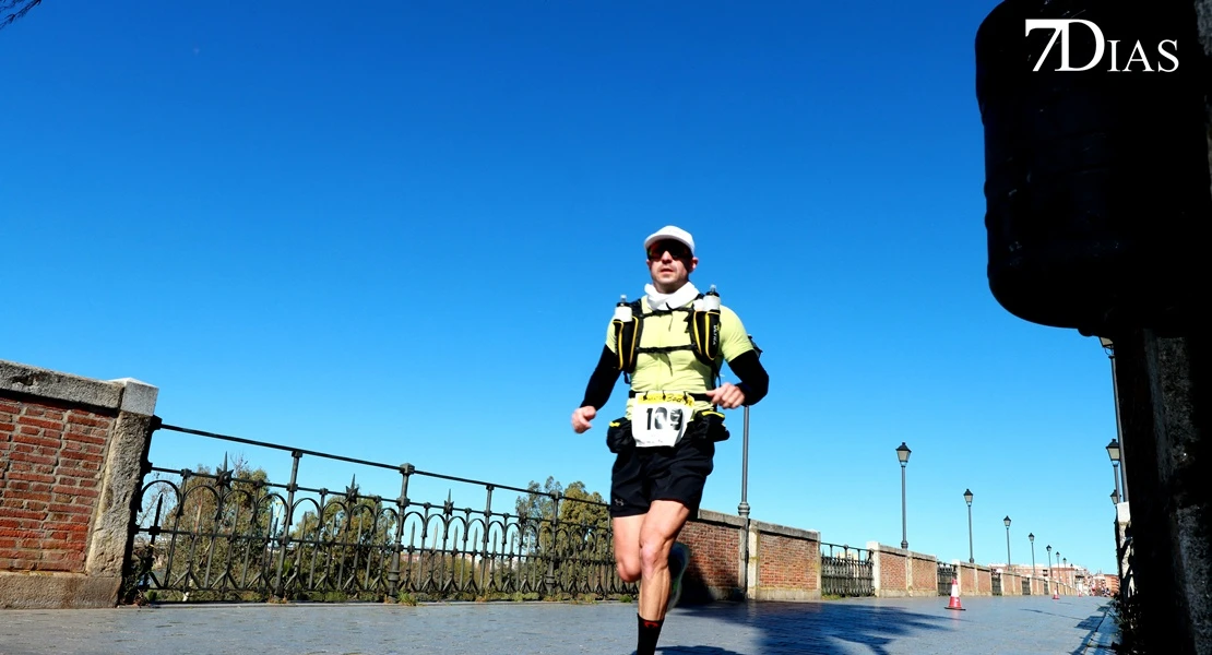 Galería de imágenes y vídeo de la 32 Maratón y 10 Medio Maratón 'Ciudad de Badajoz'