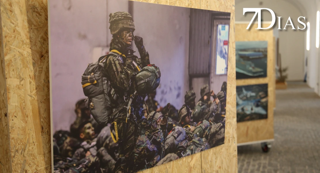 REPOR - Badajoz acoge una exposición sobre el compromiso y espíritu de las Fuerzas Armadas