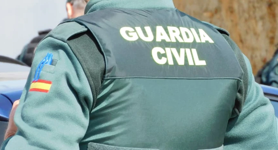 Muere un hombre apuñalado presuntamente por su hijastro de 18 años