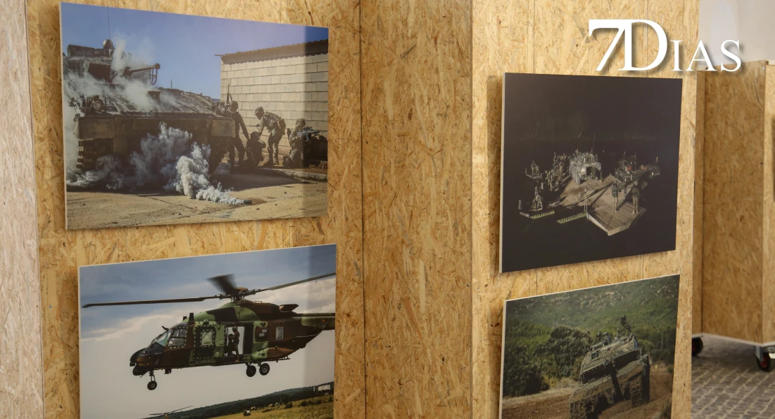 El Hospital Centro Vivo inaugura una exposición sobre la permanente adaptación de las FF.AA.