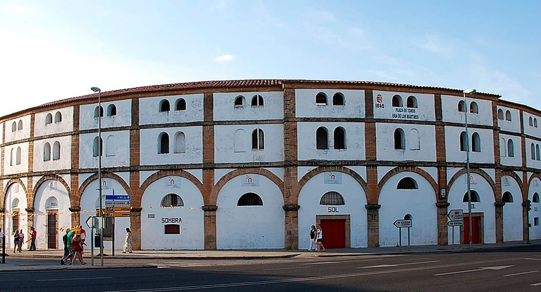 PACMA critica el "intento institucional" de blanquear la tauromaquia como símbolo cultural en Extremadura