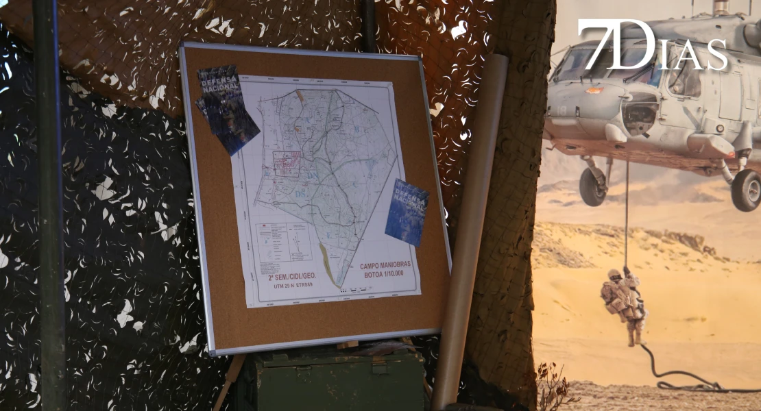 El Hospital Centro Vivo inaugura una exposición sobre la permanente adaptación de las FF.AA.