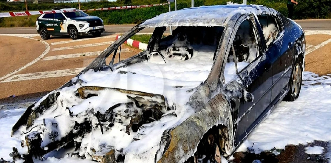 Se incendia un vehículo cerca de la Central Nuclear de Almaraz