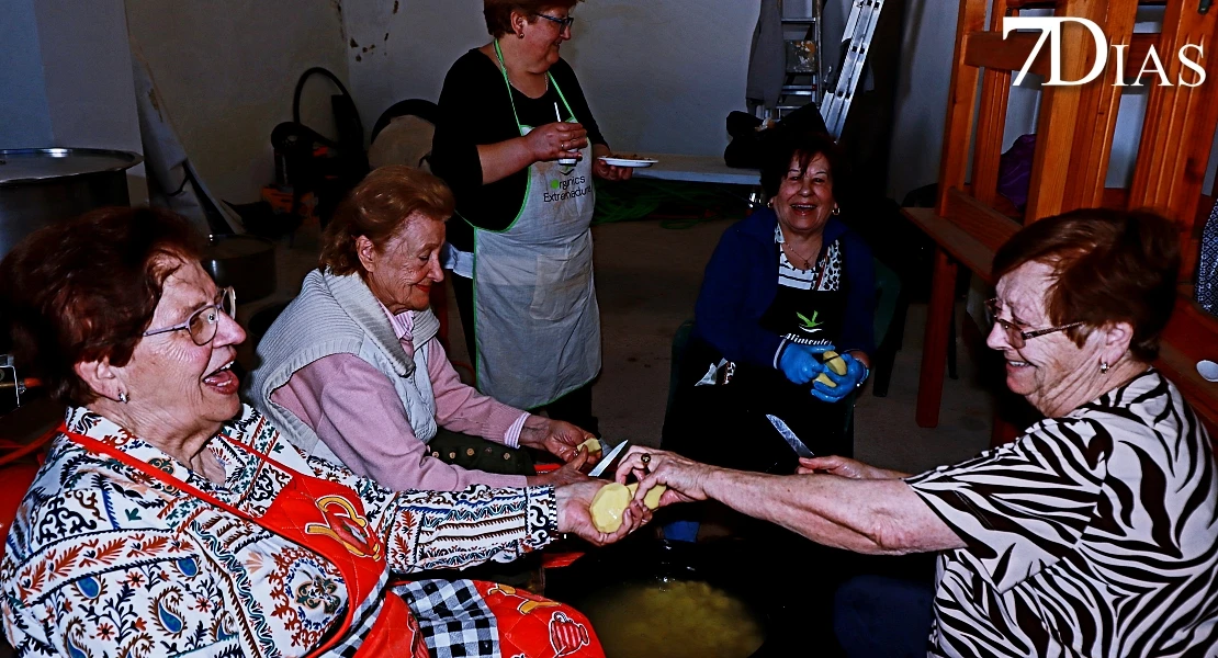 Del cerdo, hasta los andares: Barcarrota celebra su gran fiesta ibérica