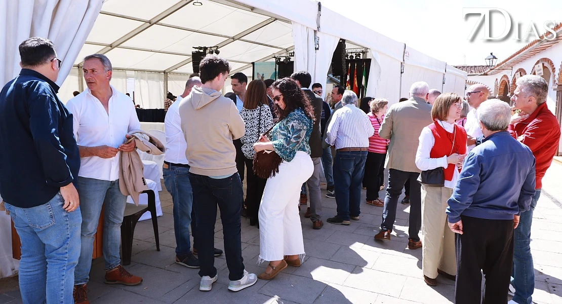 Del cerdo, hasta los andares: Barcarrota celebra su gran fiesta ibérica