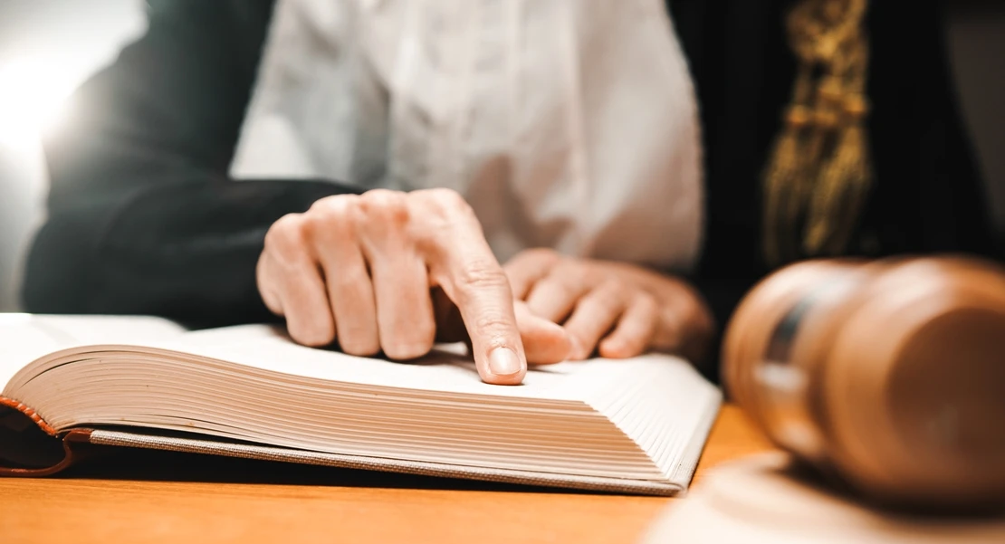 ESTUDIO: La justicia impone penas más largas en los homicidios cuando la víctima es una mujer