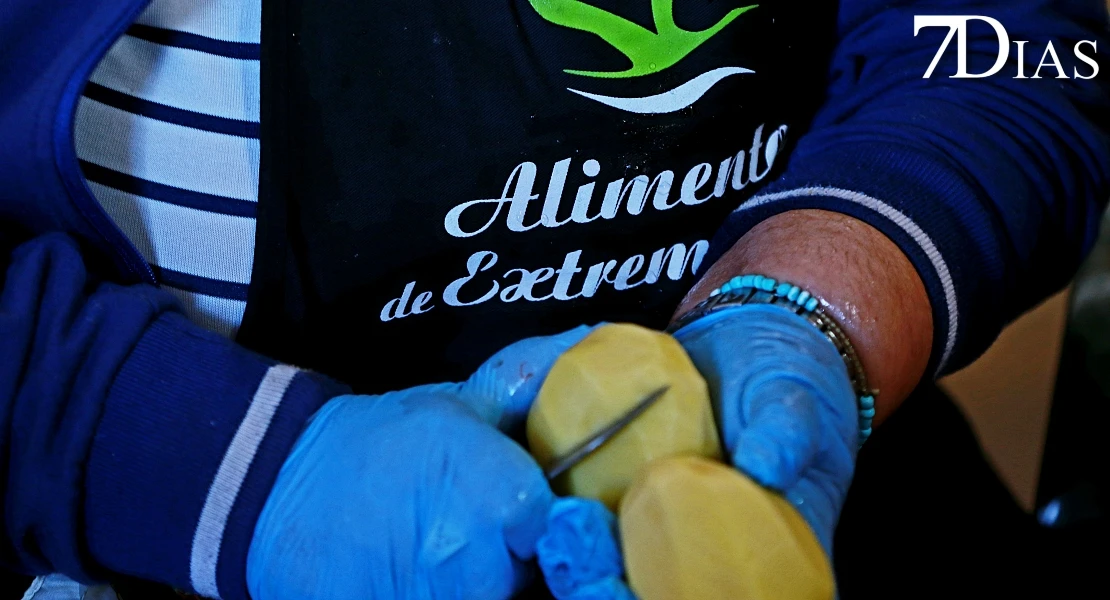 Del cerdo, hasta los andares: Barcarrota celebra su gran fiesta ibérica