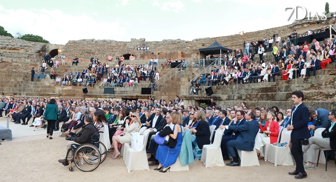 Guardiola toma posesión en Mérida: "Los derechos no son negociables"
