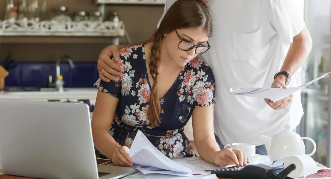 Exigen a la Junta perdonar las deudas a las familias de viviendas sociales