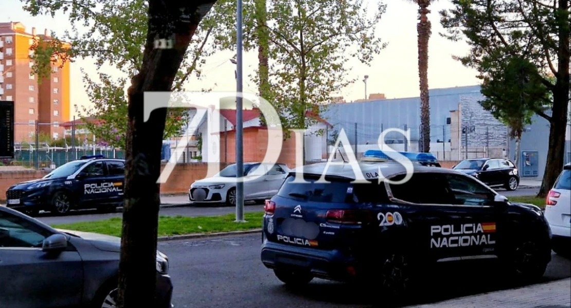 Muere un hombre al caer al patio de un edificio en Badajoz