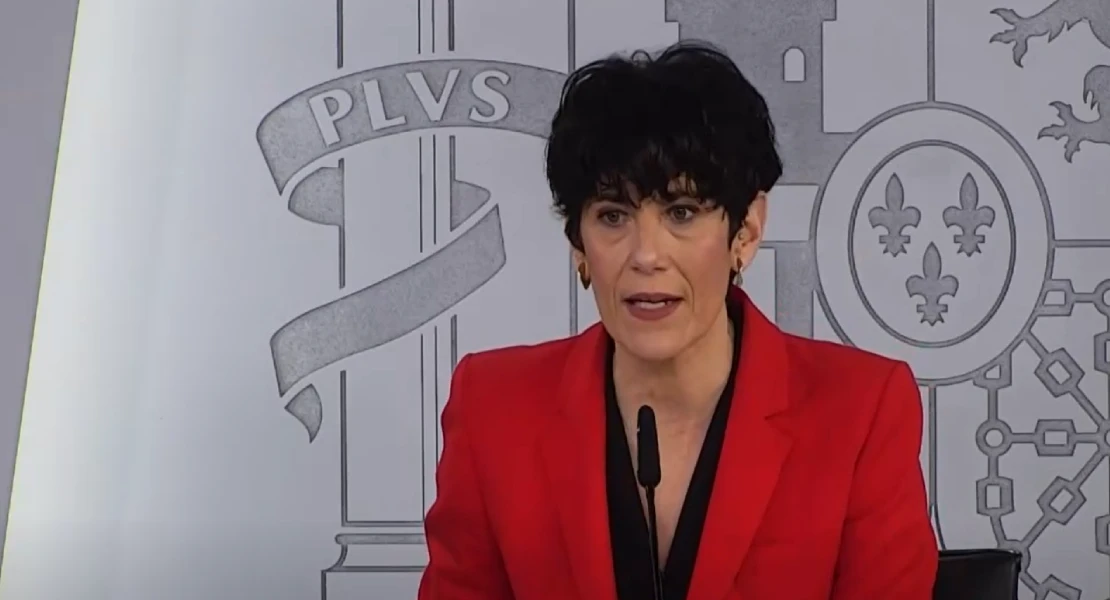 El Gobierno aprueba el decreto para la regularización extraordinaria de inmigrantes en España