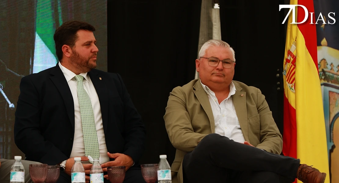 Del cerdo, hasta los andares: Barcarrota celebra su gran fiesta ibérica