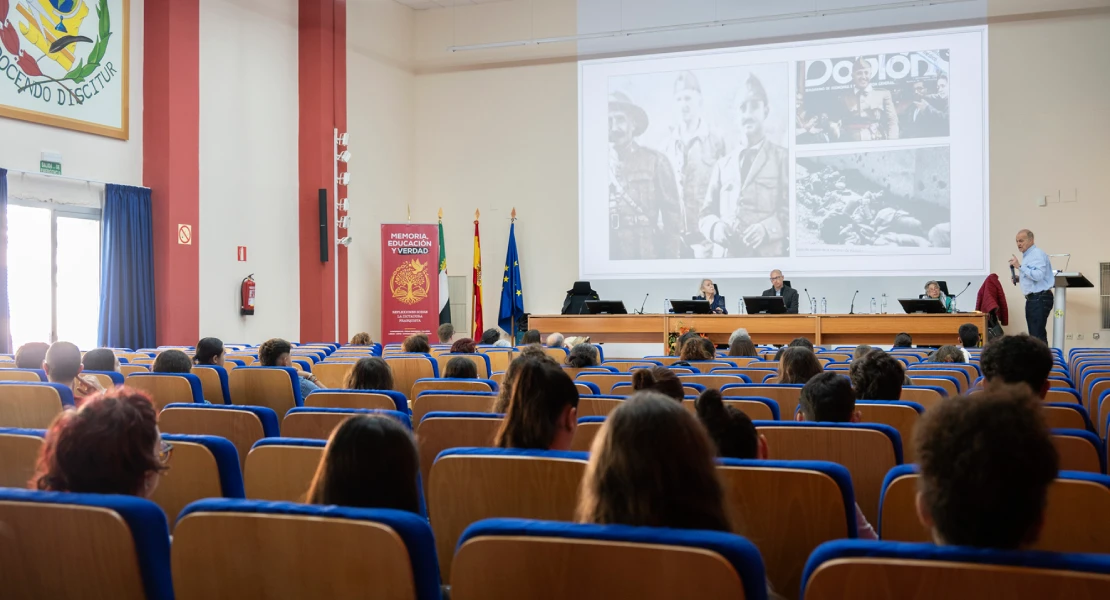 'Franco para jóvenes': el libro que busca combatir la desinformación entre la juventud
