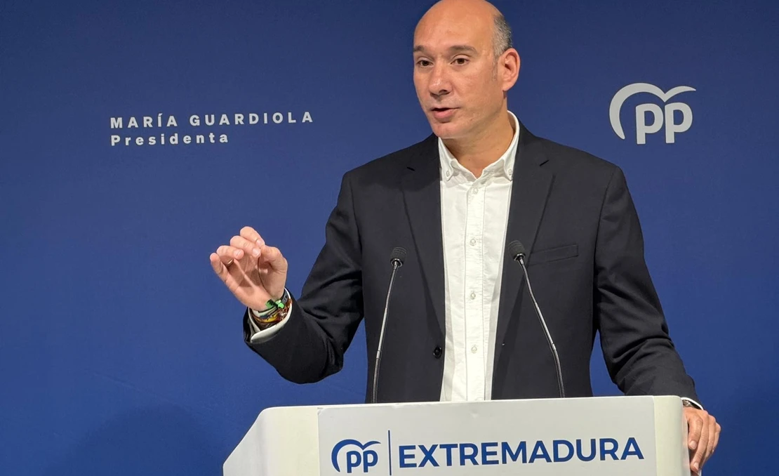 El PP critica la falta de proyecto y autocrítica del PSOE, que tacha de ‘neosanchismo’