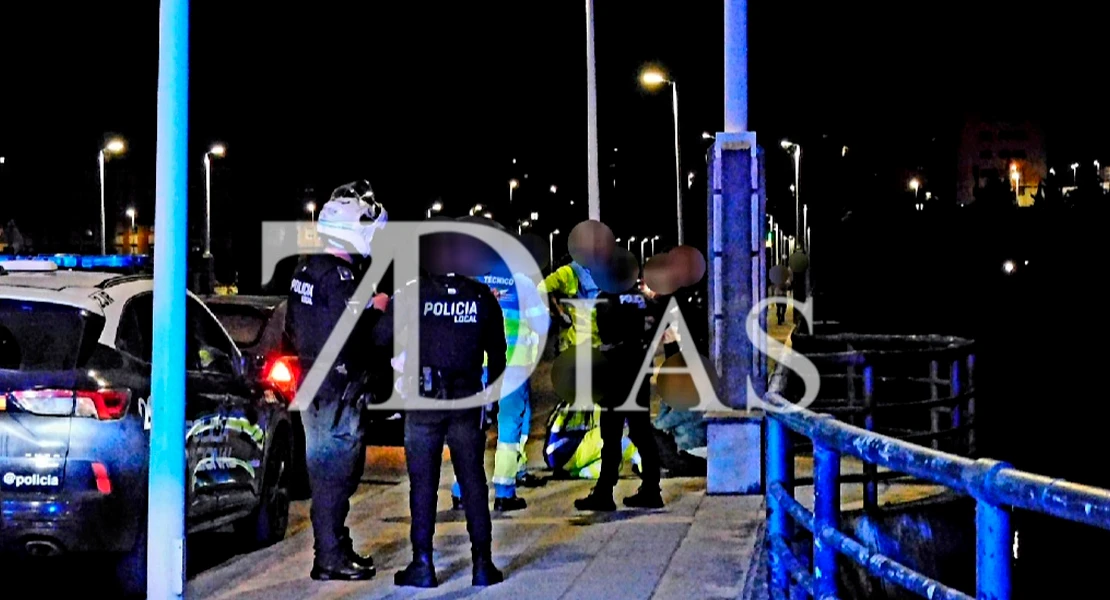 Varias personas evitan que una mujer se arroje al río Guadiana